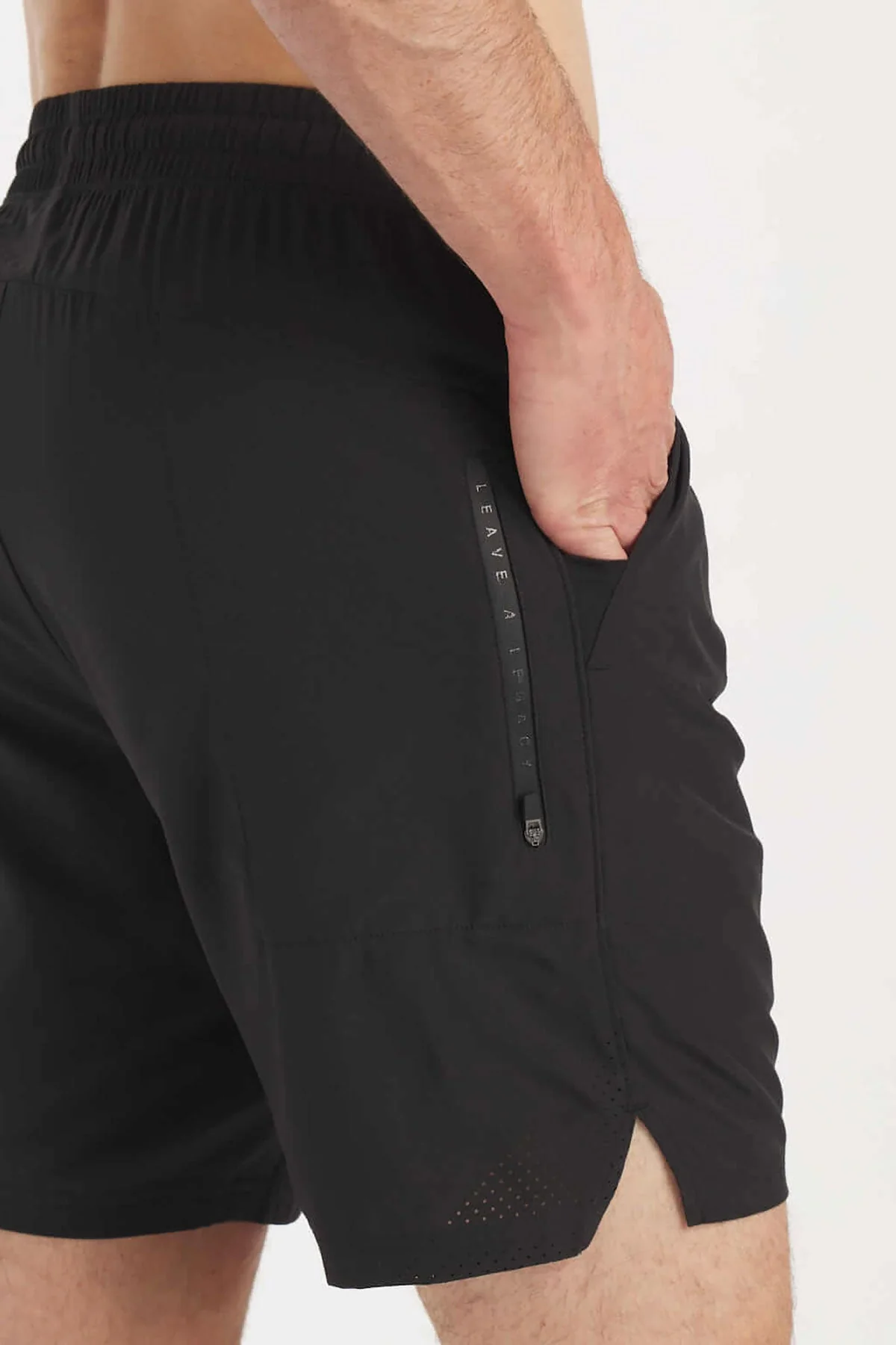 UNRL Stride 7.5" Custom Shorts, Black - Image 2